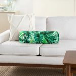 Beyaz Zemin Üzerinde Yeşil Yaprak Desenli Dijital Baskılı Modern İç Dolgulu - Fermuarlı Süet Silindir Rulo Yastık Kırlent Realhomes