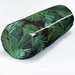 - RealHomes Özel Tasarımlı Dijital Baskılı İç Dolgulu Fermuarlı Silindir Yastık - Realhomes Siyah Zemin Üzerinde Yeşil Yaprak Desenli Dijital Baskılı Modern İç Dolgulu Yumuşak Silindir Form Yastık Kırlent Realhomes