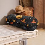 - RealHomes Özel Tasarımlı Dijital Baskılı İç Dolgulu Fermuarlı Silindir Yastık - Realhomes Siyah Zemin Üzerinde Bal Kabağı Desenli Dijital Baskılı Modern İç Dolgulu - Fermuarlı Süet Silindir Yuvarlak Yastık Kırlent Realhomes