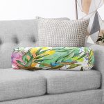 Beyaz Zemin Üzerinde Renkli Soyut Desenli Dijital Baskılı Modern İç Dolgulu Süet Silindir Yastık Kırlent - Bel Yastığı Realhomes