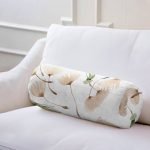 - RealHomes Özel Tasarımlı Dijital Baskılı İç Dolgulu Fermuarlı Silindir Yastık - Realhomes Beyaz Zemin Üzerinde Çiçek Desenli Dijital Baskılı Modern İç Dolgulu - Fermuarlı Süet Silindir Daire Yastık Kırlent Realhomes