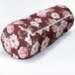 - RealHomes Özel Tasarımlı Dijital Baskılı İç Dolgulu Fermuarlı Silindir Yastık - Realhomes Renkli Zemin Üzerinde Çiçek Desenli Dijital Baskılı Modern İç Dolgulu - Fermuarlı Süet Silindir Daire Yastık Kırlent Realhomes