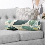 - RealHomes Özel Tasarımlı Dijital Baskılı İç Dolgulu Fermuarlı Silindir Yastık - Realhomes Pastel Zemin Üzerinde Yeşil Yaprak Desenli Dijital Baskılı Modern İç Dolgulu - Fermuarlı Süet Silindir Rulo Yastık Kırlent Realhomes