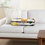 - RealHomes Özel Tasarımlı Dijital Baskılı İç Dolgulu Fermuarlı Silindir Yastık - Realhomes  Beyaz Zemin Üzerinde Siyah Çizgili Bal Kabağı Desenli Dijital Baskılı Modern İç Dolgulu - Fermuarlı Süet Silindir Rulo Yastık Kırlent Realhomes