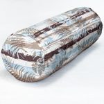 - RealHomes Özel Tasarımlı Dijital Baskılı İç Dolgulu Fermuarlı Silindir Yastık - Realhomes Beyaz Zemin Üzerinde Renkli Yaprak Desenli Dijital Baskılı Modern İç Dolgulu - Fermuarlı Süet Berjer Silindir Yastık Kırlent Realhomes