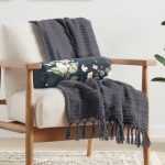 Renkli Zemin Üzerinde Beyaz Çiçek Desenli Dijital Baskılı Modern İç Dolgulu - Fermuarlı Süet Silindir Yuvarlak Yastık Kırlent Realhomes