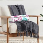 - RealHomes Özel Tasarımlı Dijital Baskılı İç Dolgulu Fermuarlı Silindir Yastık - Realhomes Beyaz Zemin Üzerinde Renkli Yaprak Desenli Dijital Baskılı Modern İç Dolgulu - Fermuarlı Süet Silindir Daire Yastık Kırlent Realhomes