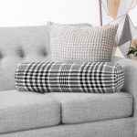 - RealHomes Özel Tasarımlı Dijital Baskılı İç Dolgulu Fermuarlı Silindir Yastık - Realhomes Beyaz Zemin Üzerinde Siyah Ekose Desenli Dijital Baskılı Modern İç Dolgulu - Fermuarlı Süet Silindir Yuvarlak Yastık Kırlent Realhomes