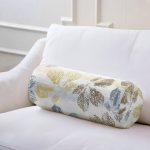 - RealHomes Özel Tasarımlı Dijital Baskılı İç Dolgulu Fermuarlı Silindir Yastık - Realhomes Beyaz Zemin Üzerinde Renkli Yaprak Desenli Dijital Baskılı Modern İç Dolgulu - Fermuarlı Süet Silindir Yuvarlak Yastık Kırlent Realhomes