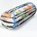 - RealHomes Özel Tasarımlı Dijital Baskılı İç Dolgulu Fermuarlı Silindir Yastık - Realhomes Beyaz Zemin Üzerinde Renkli Yaprak Desenli Dijital Baskılı Modern İç Dolgulu Yumuşak Silindir Form Yastık Kırlent Realhomes