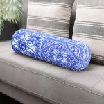 Beyaz Zemin Üzerinde Çini Desenli Dijital Baskılı Modern İç Dolgulu - Fermuarlı Süet Silindir Yuvarlak Yastık Kırlent Realhomes