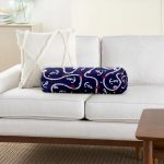 Renkli Zemin Üzerinde Çapa Ve Halat Desenli Dijital Baskılı Modern İç Dolgulu - Fermuarlı Süet Silindir Rulo Yastık Kırlent Realhomes