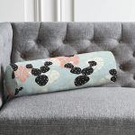 - RealHomes Özel Tasarımlı Dijital Baskılı İç Dolgulu Fermuarlı Silindir Yastık - Realhomes Renkli Zemin Üzerinde Yaprak Desenli Dijital Baskılı Modern İç Dolgulu Yumuşak Silindir Form Yastık Kırlent Realhomes