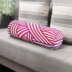 - RealHomes Özel Tasarımlı Dijital Baskılı İç Dolgulu Fermuarlı Silindir Yastık - Realhomes Sevgililer Günü Temalı Özel Tasarım Dijital Baskılı Modern İç Dolgulu - Fermuarlı Süet Silindir Yuvarlak Yastık Kırlent Realhomes