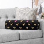 - RealHomes Özel Tasarımlı Dijital Baskılı İç Dolgulu Fermuarlı Silindir Yastık - Realhomes Sevgililer Günü Temalı Özel Tasarım Dijital Baskılı Modern İç Dolgulu - Fermuarlı Süet Silindir Yuvarlak Yastık Kırlent Realhomes