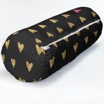 - RealHomes Özel Tasarımlı Dijital Baskılı İç Dolgulu Fermuarlı Silindir Yastık - Realhomes Sevgililer Günü Temalı Özel Tasarım Dijital Baskılı Modern İç Dolgulu - Fermuarlı Süet Silindir Yuvarlak Yastık Kırlent Realhomes