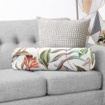 - RealHomes Özel Tasarımlı Dijital Baskılı İç Dolgulu Fermuarlı Silindir Yastık - Realhomes Beyaz Zeminde Çiçek Motifli Dijital Baskılı Modern İç Dolgulu - Fermuarlı Süet Silindir Yuvarlak Yastık Kırlent Realhomes