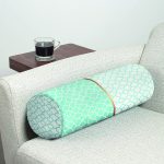 - RealHomes Özel Tasarımlı Dijital Baskılı İç Dolgulu Fermuarlı Silindir Yastık - Realhomes  Mint Yeşili & Beyaz Ogea Desenli Dijital Baskılı Modern İç Dolgulu Süet Silindir Yastık Kırlent - Bel Yastığı Realhomes