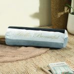 Hello Beautiful Siyah & Beyaz Dijital Baskılı Modern İç Dolgulu - Fermuarlı Süet Silindir Daire Yastık Kırlent Realhomes