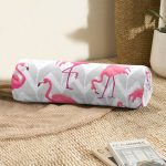 - RealHomes Özel Tasarımlı Dijital Baskılı İç Dolgulu Fermuarlı Silindir Yastık - Realhomes Gri Zikzak Zeminde Flamingolar Temalı Modern İç Dolgulu Yumuşak Silindir Form Yastık Kırlent Realhomes