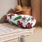 - RealHomes Özel Tasarımlı Dijital Baskılı İç Dolgulu Fermuarlı Silindir Yastık - Realhomes Yılbaşı Temalı Ekose Tasarımlı İç Dolgulu Yumuşak Silindir Form Yastık Kırlent Realhomes