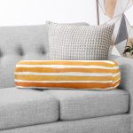 - RealHomes Özel Tasarımlı Dijital Baskılı İç Dolgulu Fermuarlı Silindir Yastık - Realhomes  Sarı Turuncu Çizgili Dekoratif İç Dolgulu Yumuşak Silindir Form Yastık Kırlent Realhomes