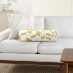 Sarı Geometrik Çizimli Dekoratif İç Dolgulu - Fermuarlı Süet Silindir Rulo Yastık Kırlent Realhomes