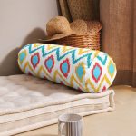 - RealHomes Özel Tasarımlı Dijital Baskılı İç Dolgulu Fermuarlı Silindir Yastık - Realhomes Renkli Geometrik Çizimli Dijital Baskılı İç Dolgulu Fermuarlı Çok Amaçlı Silindir Yastık Kırlent Realhomes