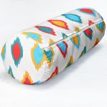 Renkli Geometrik Çizimli Dijital Baskılı İç Dolgulu - Fermuarlı Süet Silindir Yuvarlak Yastık Kırlent Realhomes