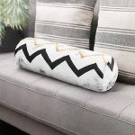 - RealHomes Özel Tasarımlı Dijital Baskılı İç Dolgulu Fermuarlı Silindir Yastık - Realhomes Mermer Zemin Geometrik Zigzag Tasarımlı İç Dolgulu - Fermuarlı Süet Silindir Rulo Yastık Kırlent Realhomes