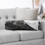 - RealHomes Özel Tasarımlı Dijital Baskılı İç Dolgulu Fermuarlı Silindir Yastık - Realhomes  Siyah Gri Mermer Motifli Dijital Baskılı İç Dolgulu - Fermuarlı Süet Silindir Rulo Yastık Kırlent Realhomes