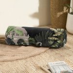 - RealHomes Özel Tasarımlı Dijital Baskılı İç Dolgulu Fermuarlı Silindir Yastık - Realhomes  Siyah Zemin Tropik Hayvan & Yaprak Tasarımlı Modern İç Dolgulu Fermuarlı Çok Amaçlı Silindir Yastık Kırlent Realhomes