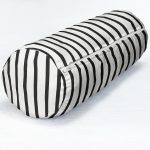 - RealHomes Özel Tasarımlı Dijital Baskılı İç Dolgulu Fermuarlı Silindir Yastık - Realhomes  Siyah Beyaz Düz Çizgili Modern İç Dolgulu Süet Silindir Yastık Kırlent - Bel Yastığı Realhomes