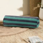 - RealHomes Özel Tasarımlı Dijital Baskılı İç Dolgulu Fermuarlı Silindir Yastık - Realhomes Yeşil & Lacivert Düz Çizgili Özel Tasarım İç Dolgulu - Fermuarlı Süet Silindir Rulo Yastık Kırlent Realhomes