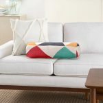 Renkli Geometrik Üçgen Motifli Dijital Baskılı İç Dolgulu Süet Silindir Yastık Kırlent - Bel Yastığı Realhomes