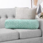 - RealHomes Özel Tasarımlı Dijital Baskılı İç Dolgulu Fermuarlı Silindir Yastık - Realhomes Yeşil Zemin Krem Puantiyeli Modern İç Dolgulu - Fermuarlı Süet Berjer Silindir Yastık Kırlent Realhomes