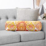 - RealHomes Özel Tasarımlı Dijital Baskılı İç Dolgulu Fermuarlı Silindir Yastık - Realhomes Turuncu Damask Tasarımlı Dijital Baskılı Dekoratif İç Dolgulu - Fermuarlı Süet Berjer Silindir Yastık Kırlent Realhomes