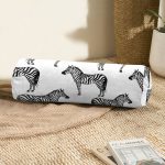 - RealHomes Özel Tasarımlı Dijital Baskılı İç Dolgulu Fermuarlı Silindir Yastık - Realhomes  Zebra Tasarımlı Dijital Baskılı İç Dolgulu - Fermuarlı Süet Silindir Rulo Yastık Kırlent Realhomes