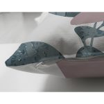 - Suet-K10009-Gorsel-2 - Realhomes Çift Taraflı Özel Tasarım Yaprak Motifli Dijital Baskılı Dekoratif Süet Yastık Kırlent Kılıfı Realhomes