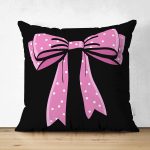 - Suet-K10100-Gorsel - Realhomes Çift Taraflı Siyah Zemin Pembe Kurdele Tasarımlı Dijital Baskılı Modern Süet Yastık Kırlent Kılıfı Realhomes