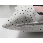 - Suet-K10226-Gorsel-2 - Realhomes Çift Taraflı Krem Kumlama Zemin Vazo Desenli Dijital Baskılı Dekoratif Süet Yastık Kırlent Kılıfı Realhomes