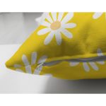 - Suet-K10378-Gorsel-2 - Realhomes Çift Taraflı Sarı Zemin Papatya Desenli Dijital Baskılı Dekoratif Süet Yastık Kırlent Kılıfı Realhomes