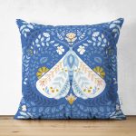 - Suet-K10411-Gorsel - Realhomes Çift Taraflı Mavi Zemin Kelebek & Çiçekli Özel Tasarım Dijital Baskılı Modern Süet Yastık Kırlent Kılıfı Realhomes