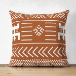 - Suet-K10443-Gorsel - Realhomes Çift Taraflı Kahve Zemin Etnik Figürlü Bohem Desenli Dijital Baskılı Modern Süet Yastık Kırlent Kılıfı Realhomes