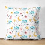 - Suet-K1150-Gorsel - Realhomes Çift Taraflı Gökyüzü Bulut Ve Yıldız Desenli Dijital Baskılı Özel Tasarım Modern Süet Yastık Kırlent Kılıfı Realhomes