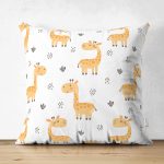 - Cute giraffe seamless pattern background - Realhomes Çift Taraflı Sevimli Zürafa Tasarımlı Dijital Baskılı Özel Tasarım Modern Süet Yastık Kırlent Kılıfı Realhomes