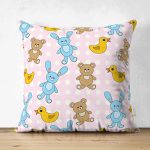 - Suet-K1334-Gorsel - Realhomes Çift Taraflı Ayıcık Tavşan Ve Ördek Desenli Dijital Baskılı Özel Tasarım Modern Süet Yastık Kırlent Kılıfı Realhomes