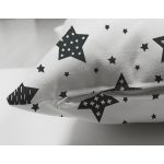 - Suet-K1353-Gorsel-2 - Realhomes Çift Taraflı Beyaz Zemin Siyah Yıldız Motifli Dijital Baskılı Özel Tasarım Modern Süet Yastık Kırlent Kılıfı Realhomes