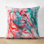 - Suet-K139-Gorsel - Realhomes Çift Taraflı Kırmızı Mavi Duman Desenli Dijital Baskılı Dekoratif Modern Süet Yastık Kırlent Kılıfı Realhomes