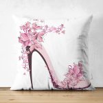 - Suet-K231-Gorsel - Realhomes Çift Taraflı Pembe Çiçekli Topuklu Ayakkabı İllüstrasyon Dijital Baskılı Dekoratif Süet Yastık Kırlent Kılıfı Realhomes